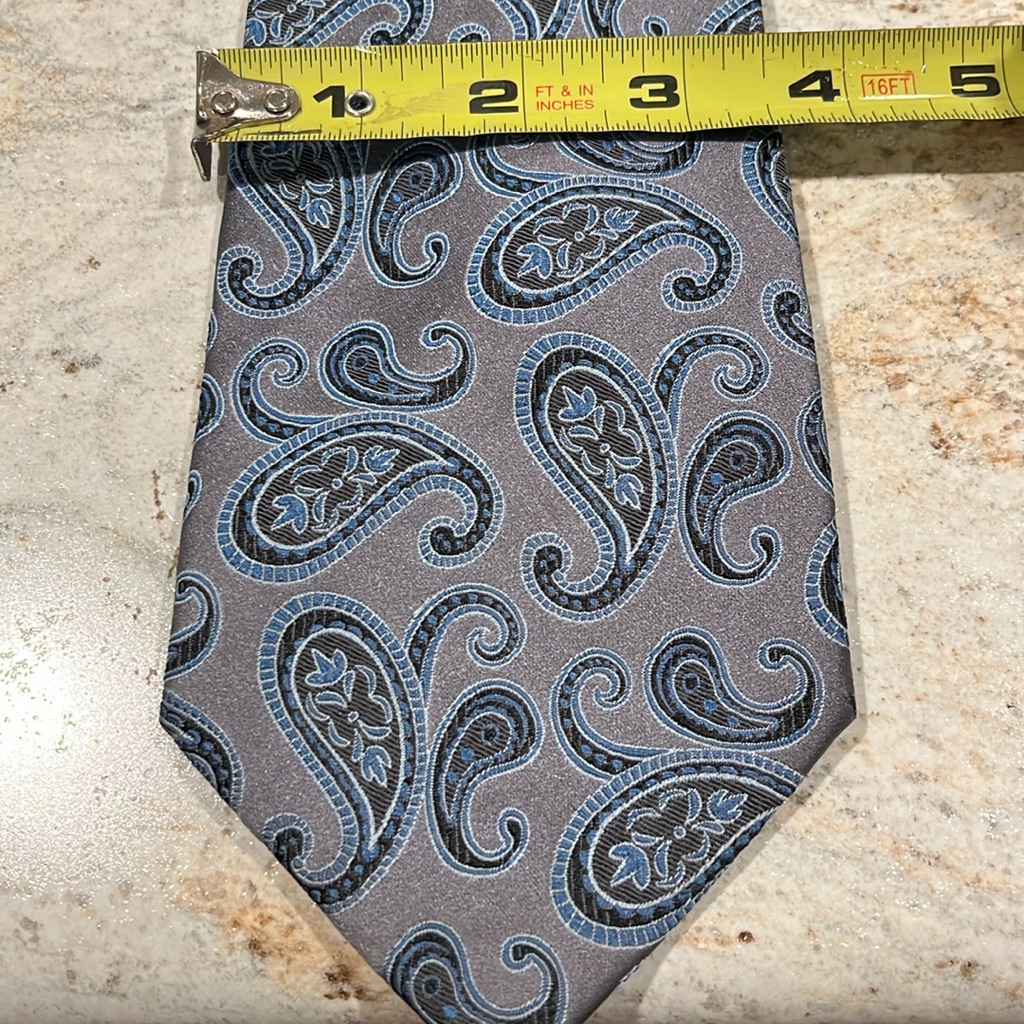 Geoffrey Beene Tie